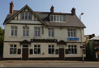 Sandpiper Inn B&B and Pub allows 18 year olds to book a room