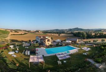 Agriturismo San Silvestro has Balcony rooms
