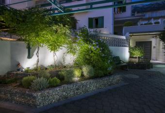 Vido   apartments has Smoking/Balcony rooms