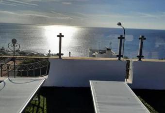 Villa Nicole Vista Mare has Balcony rooms