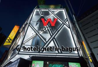 Hotel W-BAGUS -W GROUP HOTELS and RESORTS- allows 18 year olds to book a room