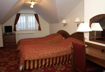 Hotel Relaks allows 18 year olds to book a room