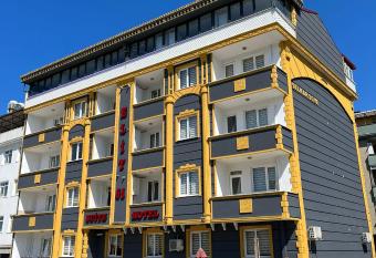 Elite Apart 61 has Balcony rooms