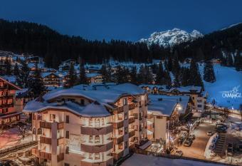 Sporthotel Romantic Plaza has Balcony rooms