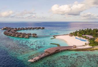 The St. Regis Maldives Vommuli Resort allows 18 year olds to book a room