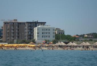 Hotel Mare has Balcony rooms