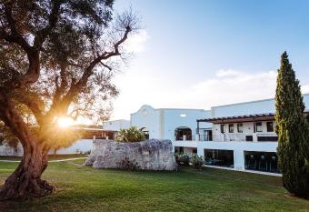 Acaya Golf Resort & Spa has Balcony rooms
