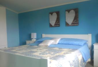 Villa Anna blu has Balcony rooms