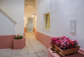 Affittacamere Corte Marchese has Balcony rooms