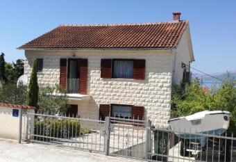 Vacation Villa Brac has Balcony rooms