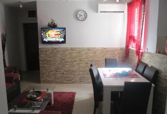 Apartment Tea&Lela has Balcony rooms