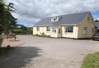 Yarningale allows 18 year olds to book a room