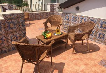 Maison de Charme Iommella has Balcony rooms