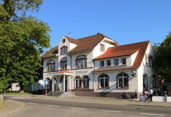 Uhldinger-Hof allows 18 year olds to book a room