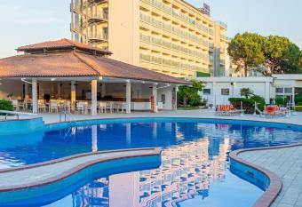 Hotel Adria has Balcony rooms