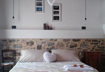 Agriturismo Giumin allows 18 year olds to book a room