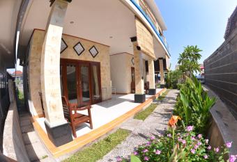 Homestay & Restaurant Segara Amed has Balcony rooms