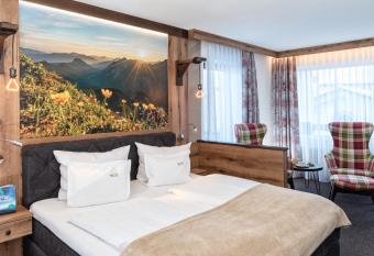 Hotel Tyrol allows 18 year olds to book a room