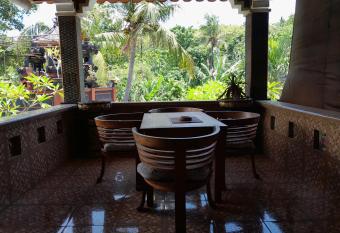 Harmony House Stay has Balcony rooms