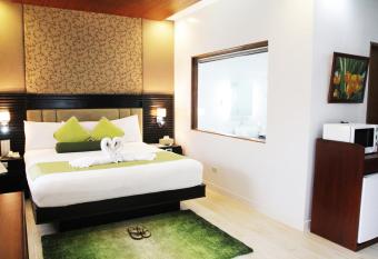 Batangas Country Club has Balcony rooms