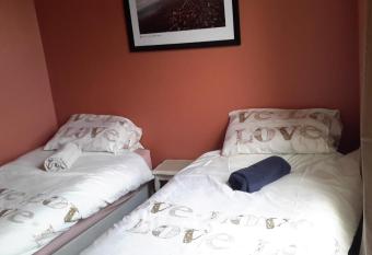 Loud Mouth Count Hotel allows 18 year olds to book a room