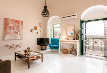 Aerino has Balcony rooms