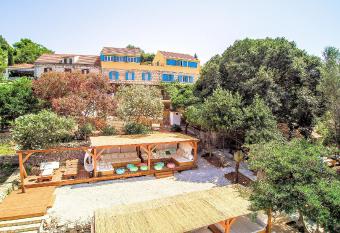 ECO Aparthotel The Dreamers s Club has Balcony rooms