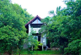 Eliyanth Udawalawe has Smoking/Balcony rooms