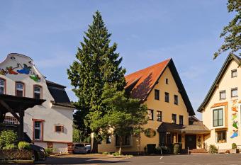 Boutique Hotel Bundschuh 3 Sterne Superior allows 18 year olds to book a room