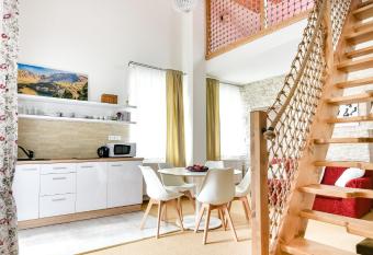 Mezonet Jelena has Balcony rooms