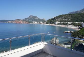 Two Palms Apartment has Balcony rooms