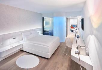 Jaz in the City Stuttgart has Balcony rooms