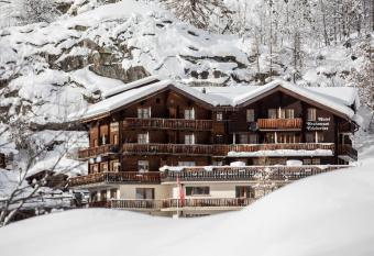 Hotel Edelweiss has Balcony rooms