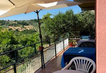 B&B Santa Lucia has Balcony rooms