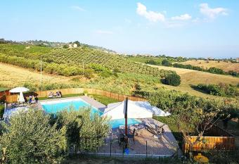 Country House Ciliegia Rossa has Balcony rooms
