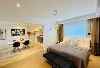 Easy Livin  Apartment Hotel has Balcony rooms