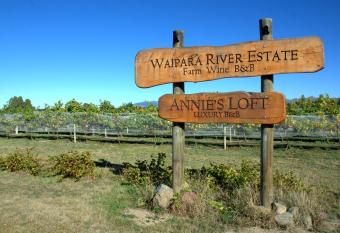 Waipara River Estate has Balcony rooms