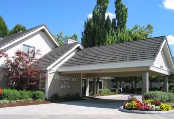 Residence Inn by Marriott Portland South/Lake Oswego allows 18 year olds to book a room