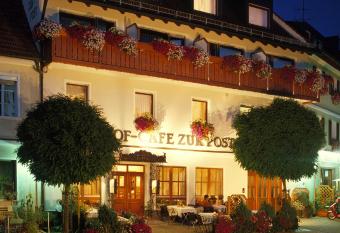 Hotel Gasthof Zur Post has Balcony rooms