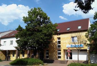 Hotel Zannam has Balcony rooms