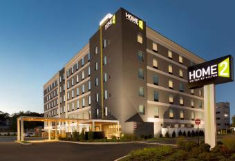 Home2 Suites By Hilton Hasbrouck Heights has Balcony rooms