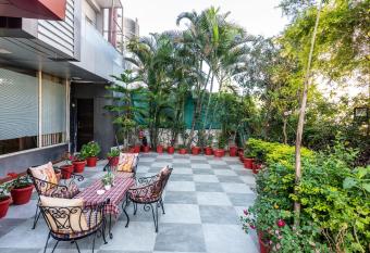 Yorkshire Inn has Balcony rooms