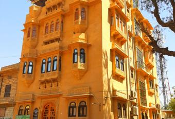 Hotel Apollo Jaisalmer has Balcony rooms