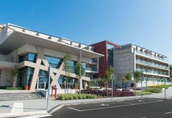 HI - Haifa Hostel has Balcony rooms
