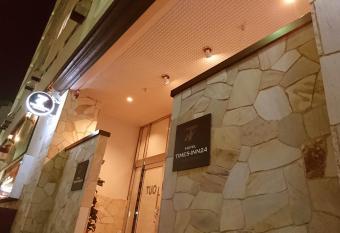 Hotel Times Inn 24 allows 18 year olds to book a room