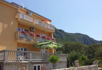 Apartman  has Balcony rooms