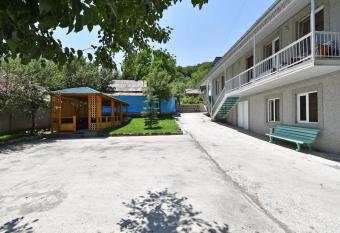 Guest House Arsan has Balcony rooms