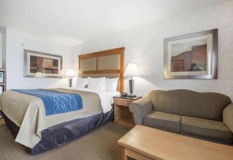 Prestige Kamloops Hotel allows 18 year olds to book a room