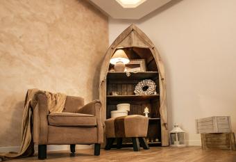 STING Boutique Apartments has Balcony rooms