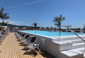 Gran Hotel Flamingo-Adults Only has Balcony rooms